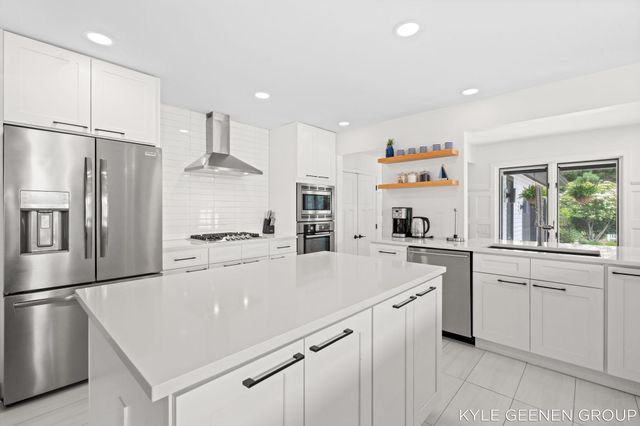 1729 Waukazoo Drive, Holland, MI 49424