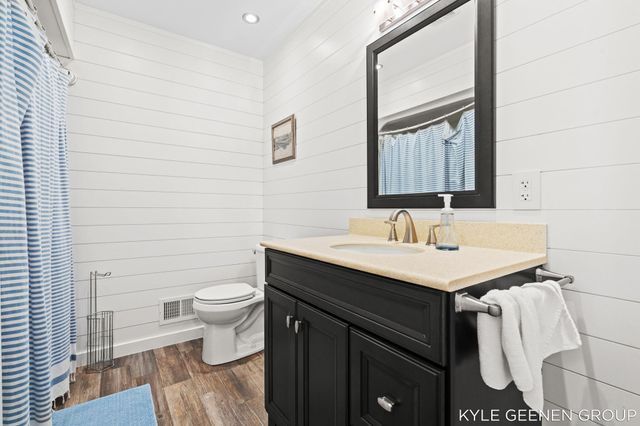 1729 Waukazoo Drive, Holland, MI 49424