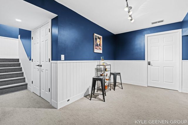 1729 Waukazoo Drive, Holland, MI 49424