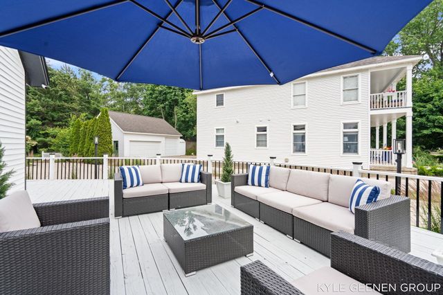 1729 Waukazoo Drive, Holland, MI 49424