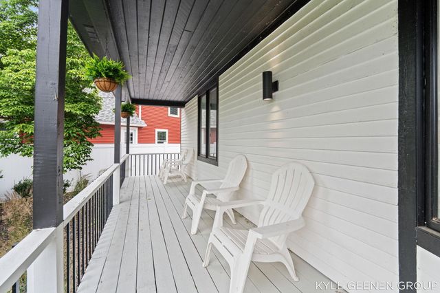 1729 Waukazoo Drive, Holland, MI 49424