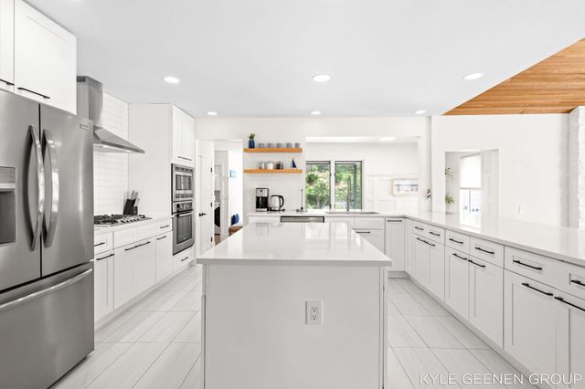 1729 Waukazoo Drive, Holland, MI 49424