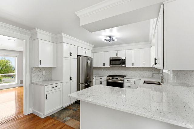 1022 E 3200 N, North Ogden, UT 84414
