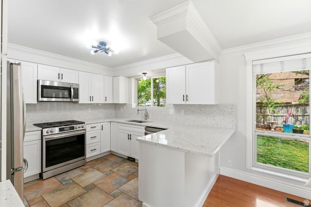 1022 E 3200 N, North Ogden, UT 84414