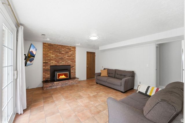 1022 E 3200 N, North Ogden, UT 84414