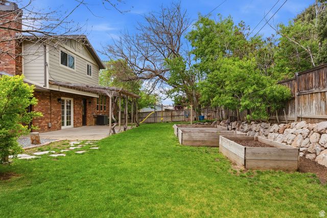 1022 E 3200 N, North Ogden, UT 84414