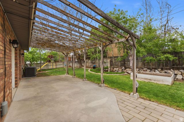 1022 E 3200 N, North Ogden, UT 84414