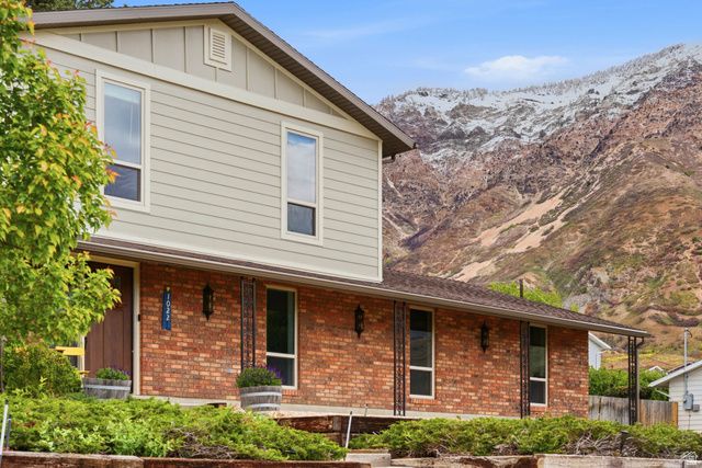 1022 E 3200 N, North Ogden, UT 84414