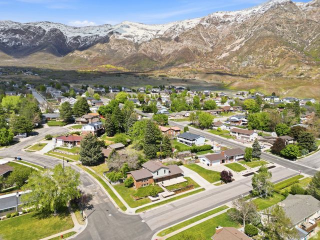 1022 E 3200 N, North Ogden, UT 84414