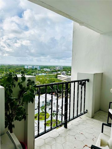 2750 NE 183rd St 1607, Aventura, FL 33160