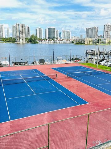 2750 NE 183rd St 1607, Aventura, FL 33160