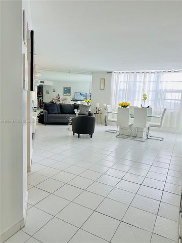 2750 NE 183rd St 1607, Aventura, FL 33160