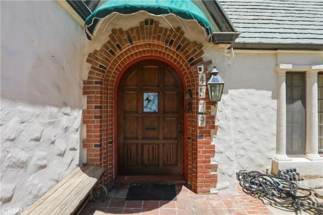 4579 University, Riverside, CA 92501