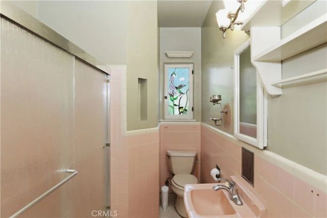 4579 University, Riverside, CA 92501
