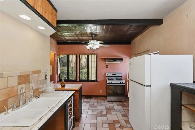 4579 University, Riverside, CA 92501