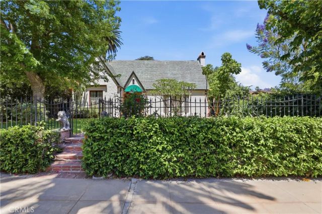 4579 University, Riverside, CA 92501