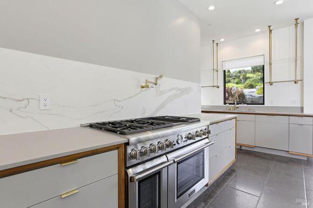 149 Jamaica St, Tiburon, CA 94920