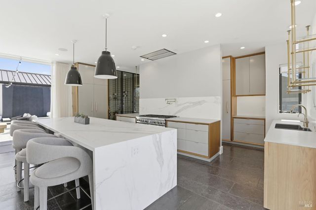 149 Jamaica St, Tiburon, CA 94920