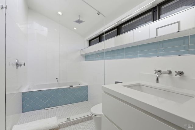 149 Jamaica St, Tiburon, CA 94920