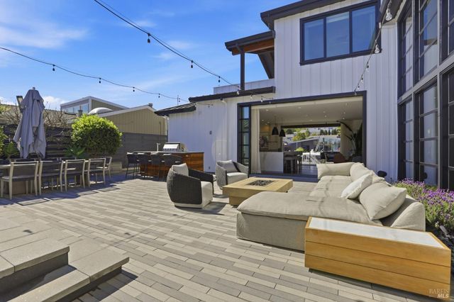 149 Jamaica St, Tiburon, CA 94920