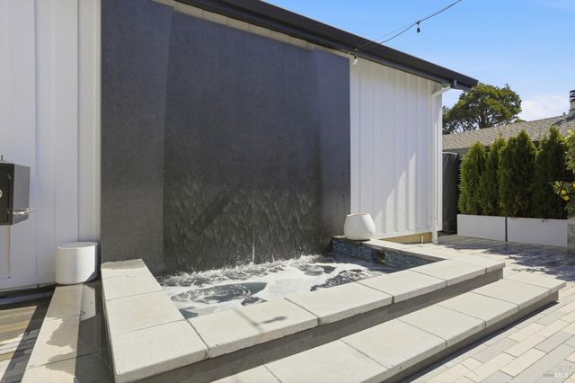 149 Jamaica St, Tiburon, CA 94920