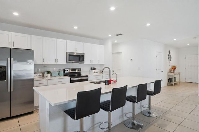 392 CITRINE LOOP, Kissimmee, FL 34758