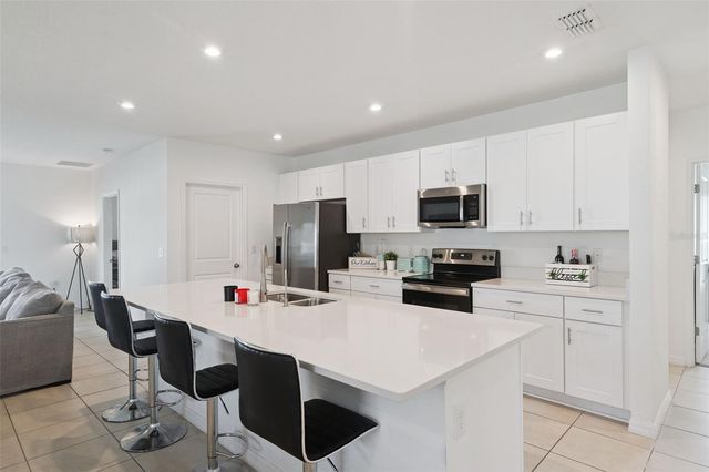 392 CITRINE LOOP, Kissimmee, FL 34758