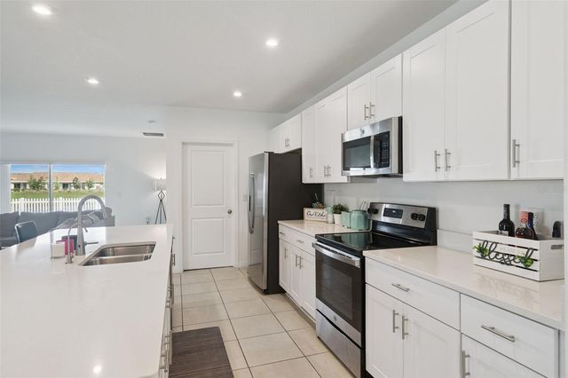 392 CITRINE LOOP, Kissimmee, FL 34758