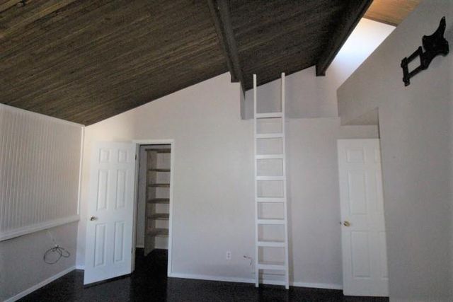805 Paisley DR 11, Spicewood, TX 78669