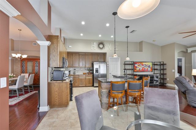 7318 GUILFORD PINE LANE, Apollo Beach, FL 33572