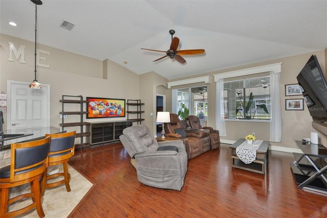 7318 GUILFORD PINE LANE, Apollo Beach, FL 33572