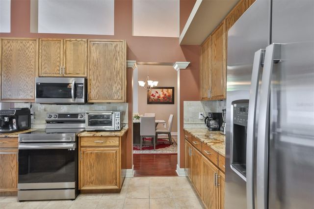 7318 GUILFORD PINE LANE, Apollo Beach, FL 33572