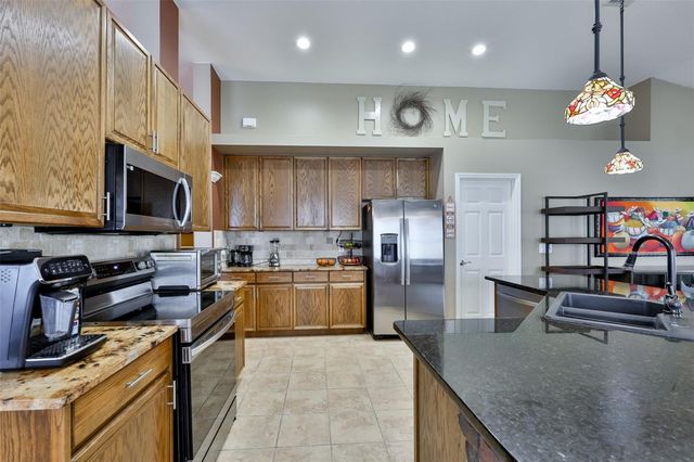 7318 GUILFORD PINE LANE, Apollo Beach, FL 33572
