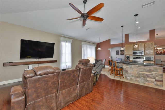 7318 GUILFORD PINE LANE, Apollo Beach, FL 33572