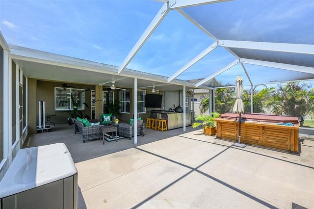 7318 GUILFORD PINE LANE, Apollo Beach, FL 33572
