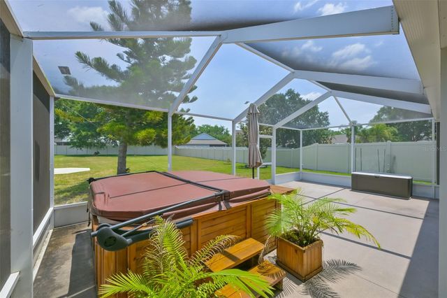 7318 GUILFORD PINE LANE, Apollo Beach, FL 33572