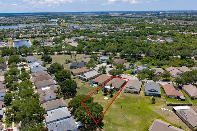 7318 GUILFORD PINE LANE, Apollo Beach, FL 33572