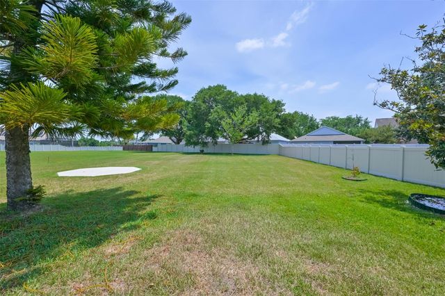 7318 GUILFORD PINE LANE, Apollo Beach, FL 33572