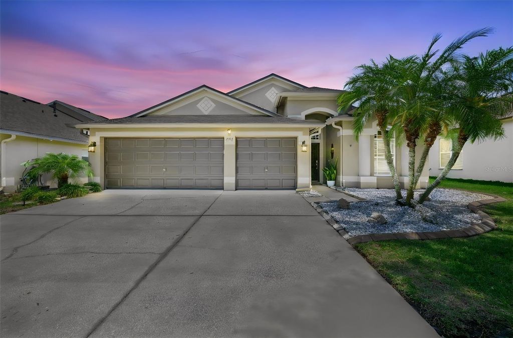 7318 GUILFORD PINE LANE, Apollo Beach, FL 33572