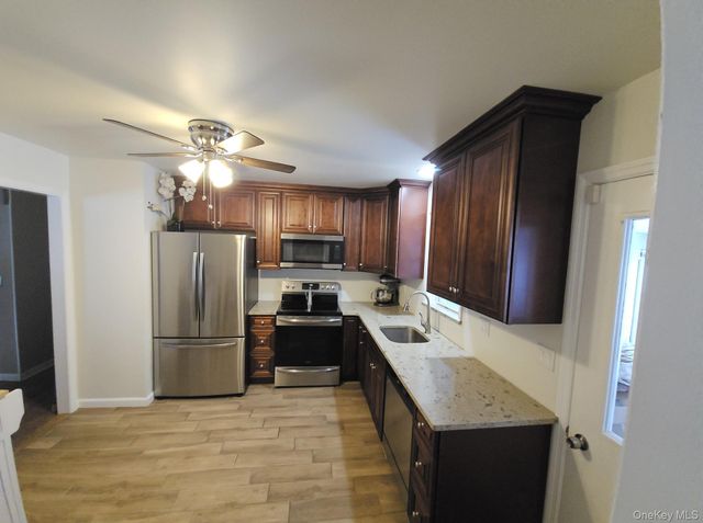 222 Highview Road, Dover Plains, NY 12522