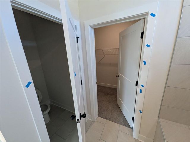 20771 W 188th Street, Spring Hill, KS 66083