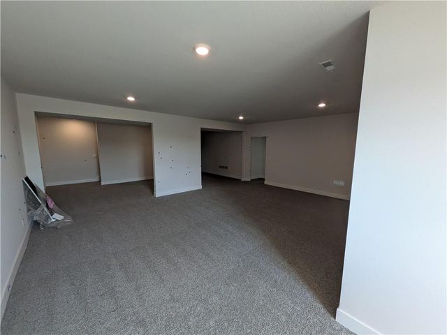 20771 W 188th Street, Spring Hill, KS 66083