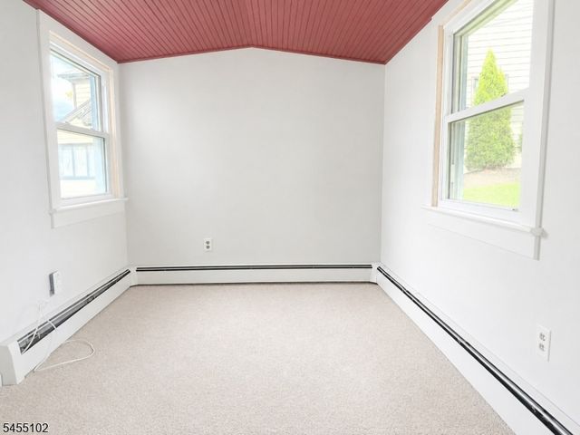 7 Cottage Ave, Roxbury Twp., NJ 07850