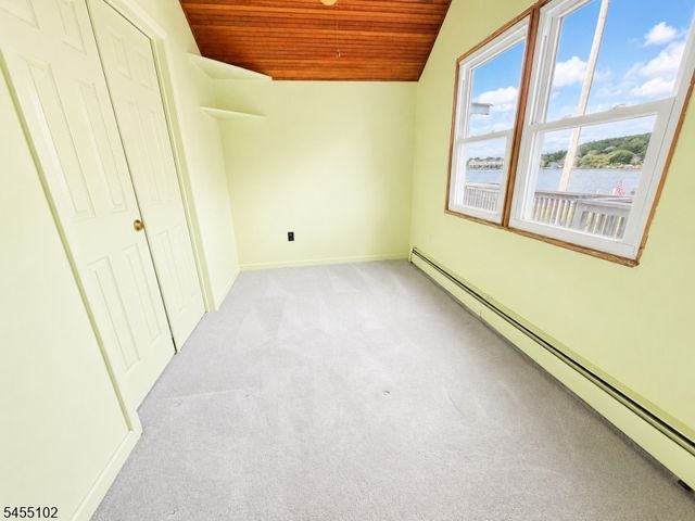 7 Cottage Ave, Roxbury Twp., NJ 07850