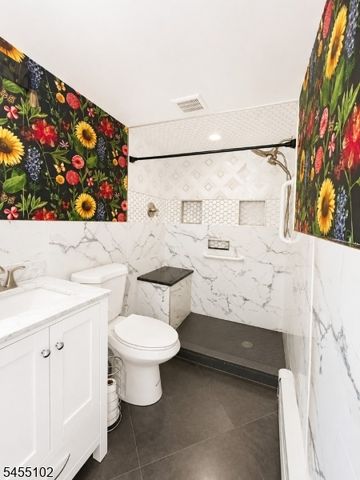 7 Cottage Ave, Roxbury Twp., NJ 07850