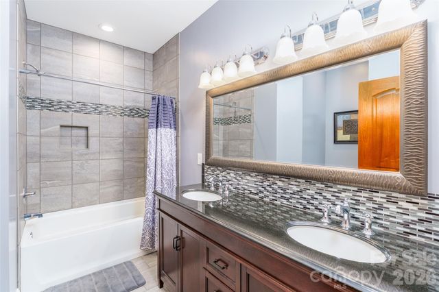 15027 Beatties Ford Road, Huntersville, NC 28078