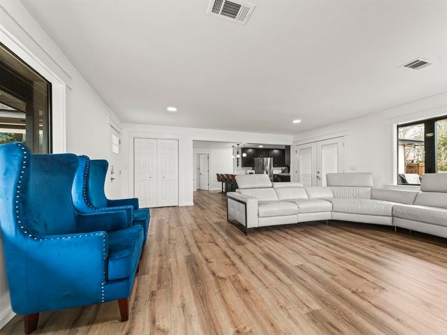 133 Woodstock Drive, Hot Springs, AR 71913