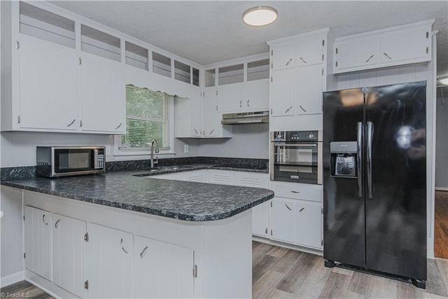 4101 La Grange Drive, Greensboro, NC 27406