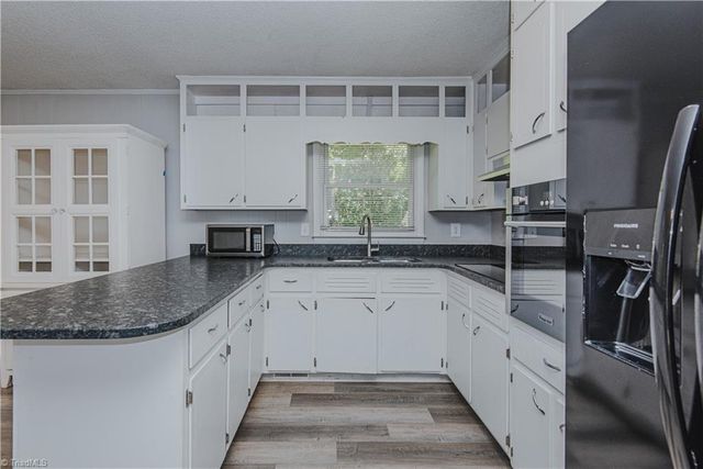 4101 La Grange Drive, Greensboro, NC 27406