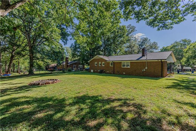 4101 La Grange Drive, Greensboro, NC 27406